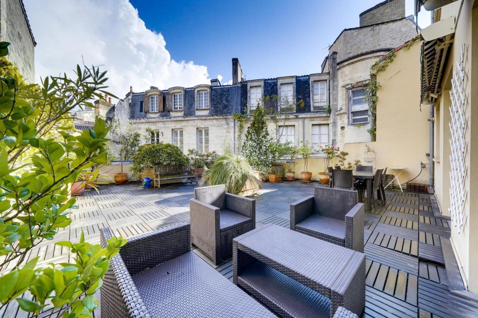 Lovely Apartment With Exceptional Terrace Бордо Екстериор снимка